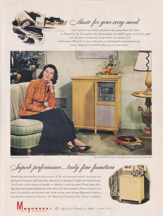 1946 Original Vintage Magazine Ad - Rare Americana - Magnavox Phonograph Radio Ms. Rosalind Russell